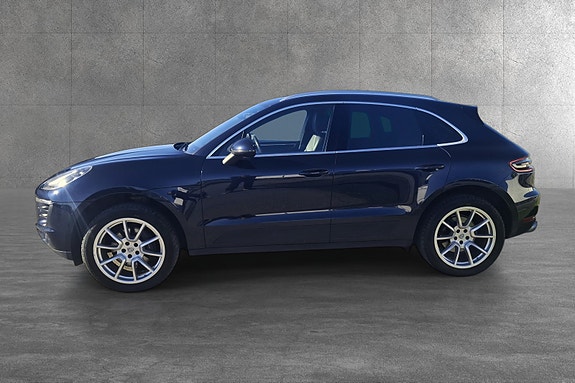Porsche Macan 8 of 30