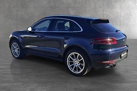 Porsche Macan 9 of 30