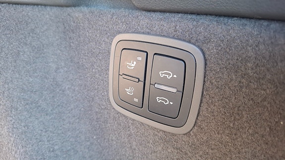 Porsche Macan 22 of 30