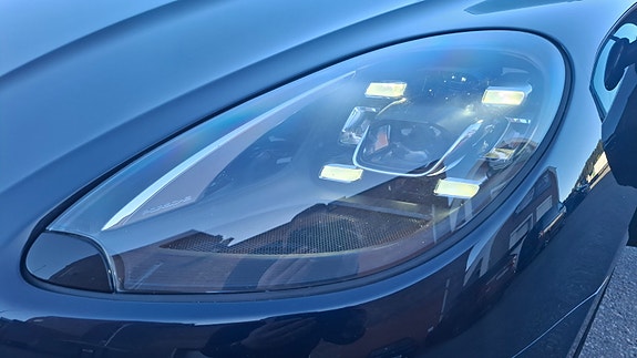 Porsche Macan 13 of 30