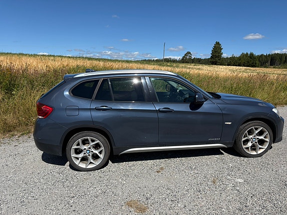 BMW X1 3 of 12