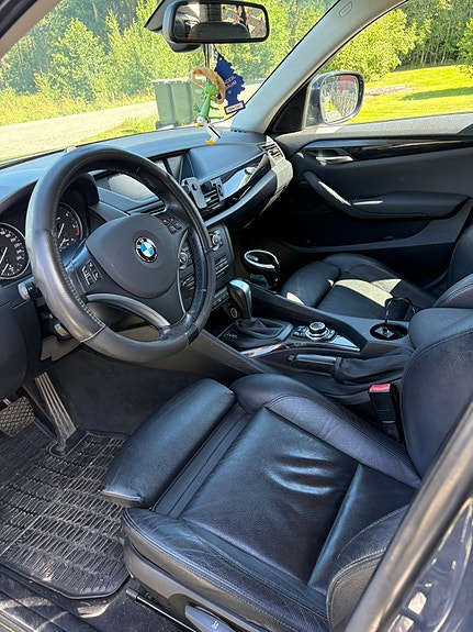 BMW X1 8 of 12