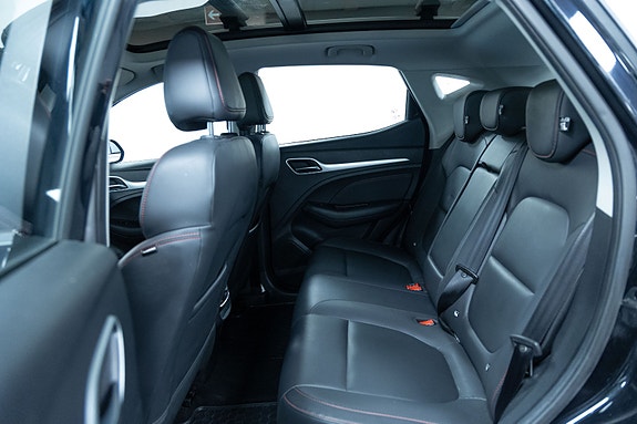 MG ZS EV 7 of 18