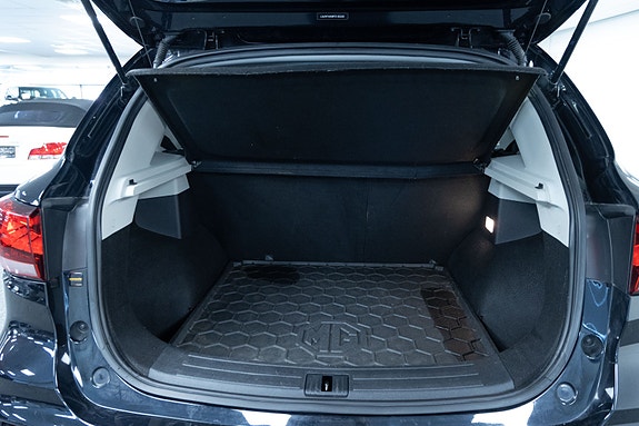 MG ZS EV 8 of 18