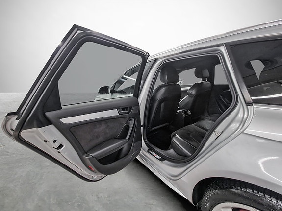 Audi A4 15 of 23