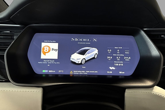 Tesla Model X 14 of 23