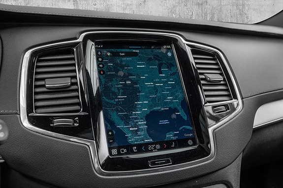 Volvo XC90 18 of 27
