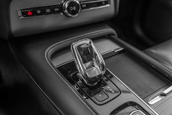 Volvo XC90 21 of 27
