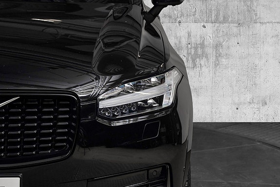Volvo XC90 7 of 27