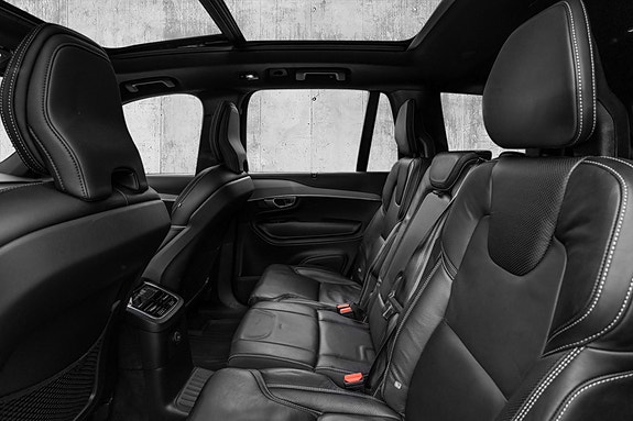 Volvo XC90 13 of 27