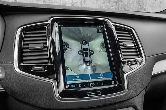 Volvo XC90 19 of 27