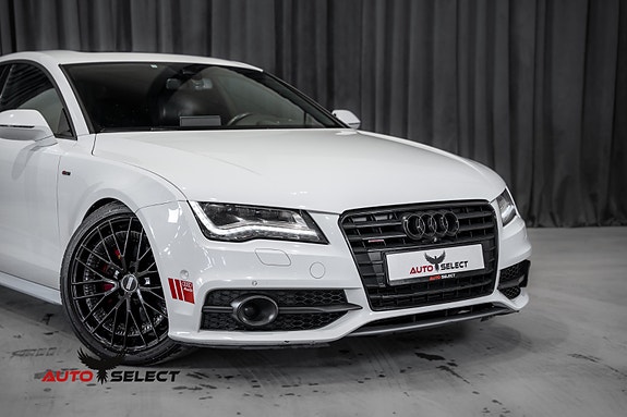 Audi A7 2 of 30