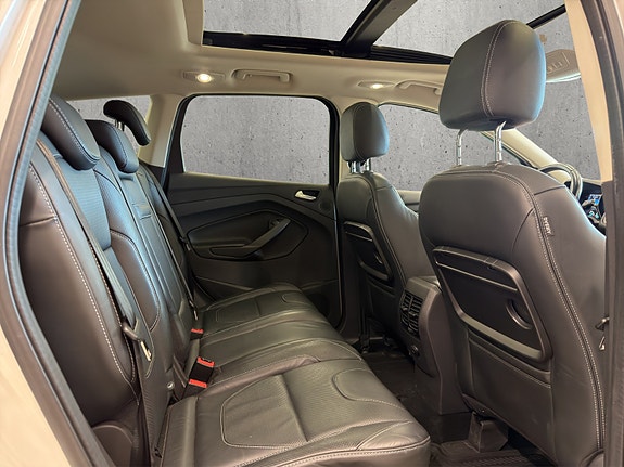 Ford Kuga 9 of 23