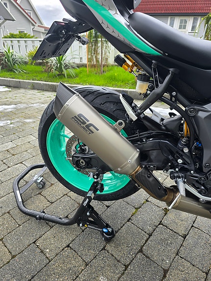 Yamaha R7 9 of 16