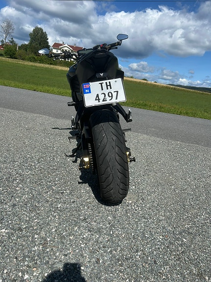 Yamaha MT-07 4 of 20