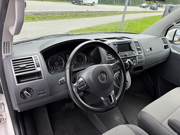 Volkswagen Transporter 13 of 15