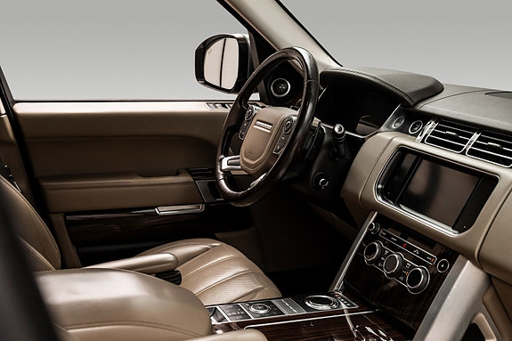 Land Rover Range Rover 17 of 30