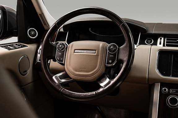 Land Rover Range Rover 19 of 30