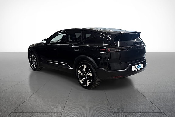 Polestar 3 4 of 18