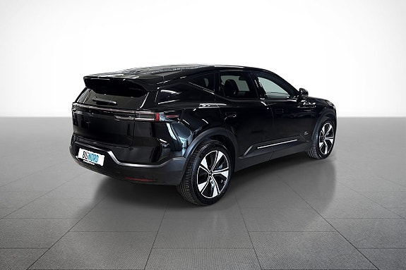 Polestar 3 6 of 18