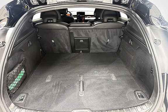 Polestar 3 7 of 18