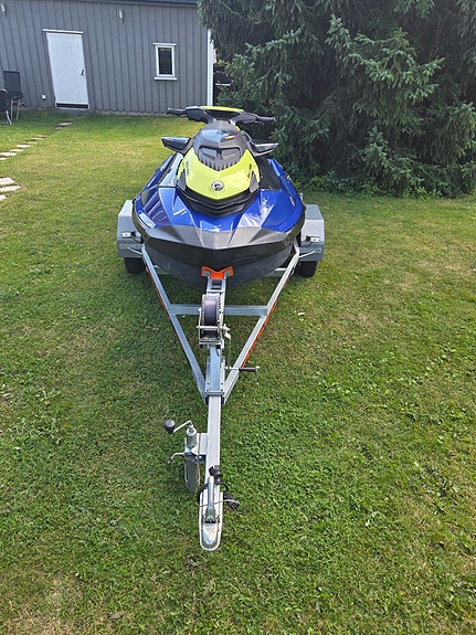Sea-Doo wake 170 9 of 30