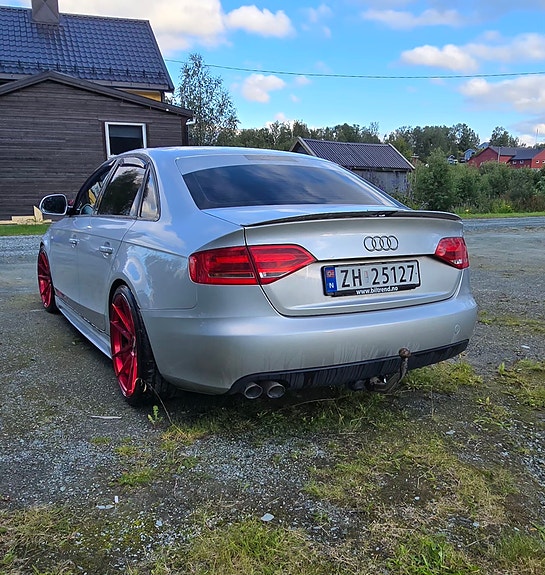 Audi A4 4 of 16