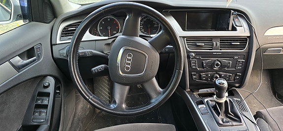 Audi A4 10 of 16