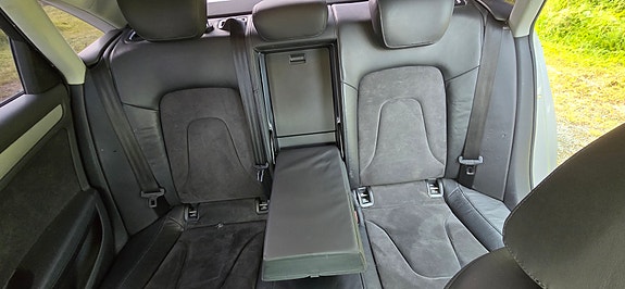 Audi A4 12 of 16