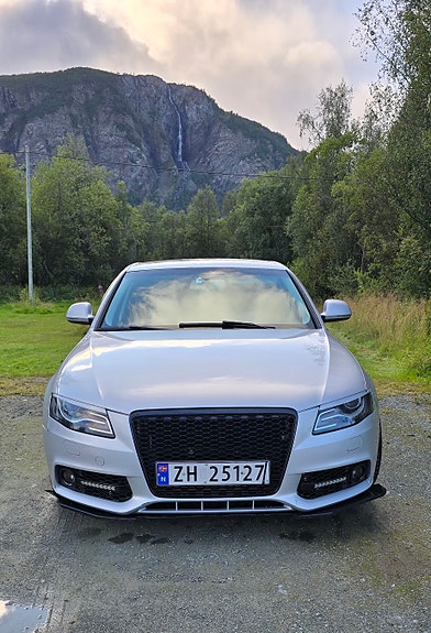 Audi A4 2 of 16