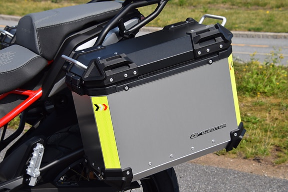 QJ Motor SRT600SX - Veskesett inkludert i prisen! 13 of 25