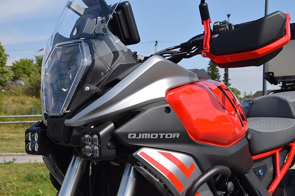 QJ Motor SRT600SX - Veskesett inkludert i prisen! 7 of 25