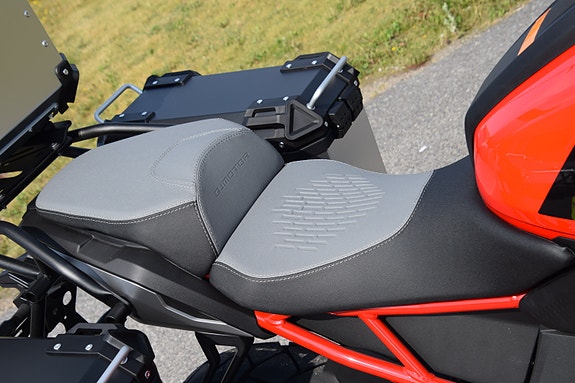 QJ Motor SRT600SX - Veskesett inkludert i prisen! 12 of 25