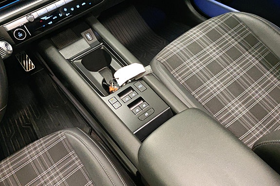 Hyundai Ioniq 6 15 of 30