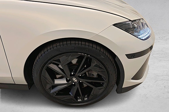 Hyundai Ioniq 6 22 of 30