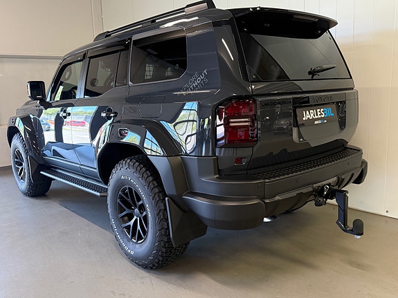 Toyota Land Cruiser 9 of 29