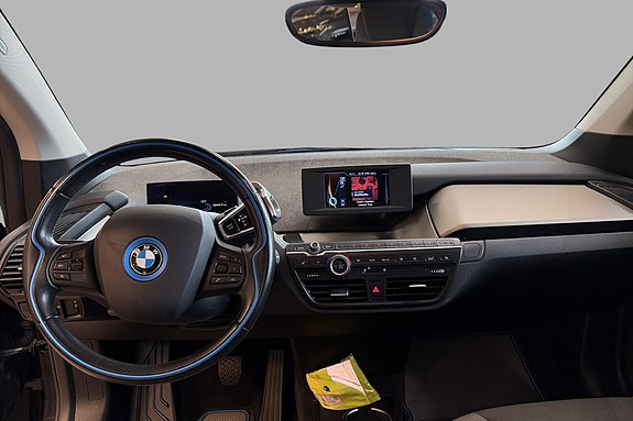 BMW i3 10 of 23