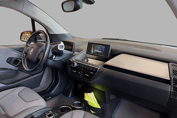 BMW i3 16 of 23