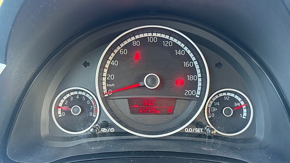 Volkswagen UP! 11 of 30