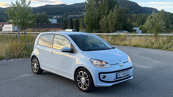 Volkswagen UP! 8 of 30