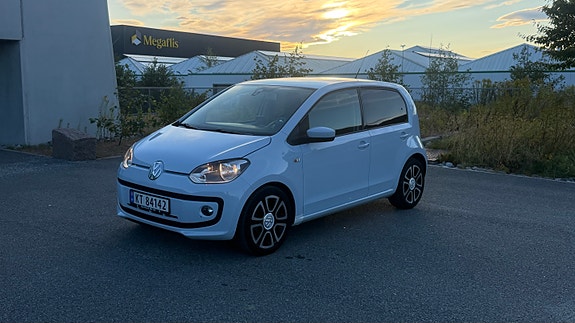 Volkswagen UP! 2 of 30
