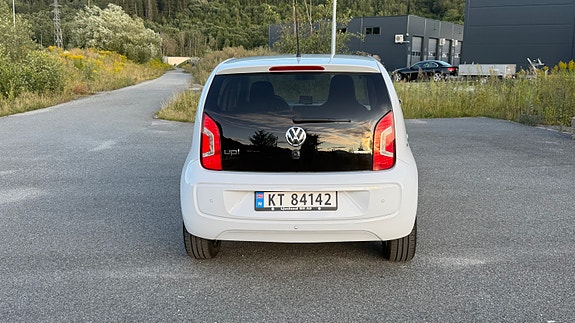 Volkswagen UP! 5 of 30
