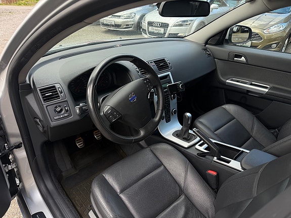 Volvo S40 21 of 30