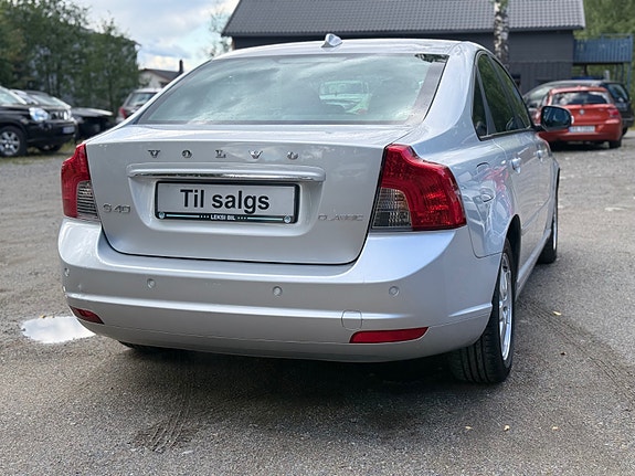 Volvo S40 12 of 30