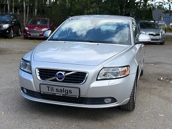 Volvo S40 3 of 30
