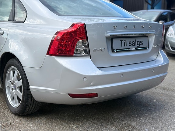 Volvo S40 17 of 30
