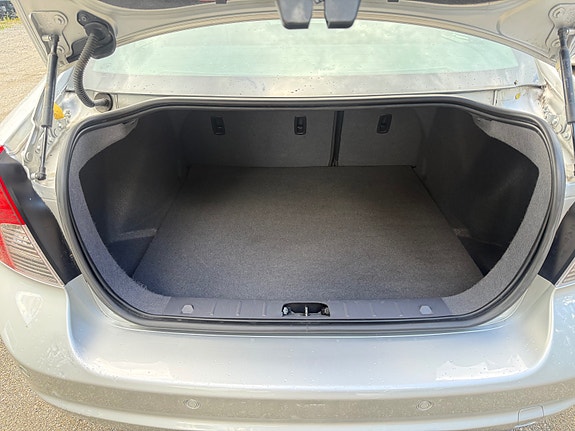 Volvo S40 26 of 30
