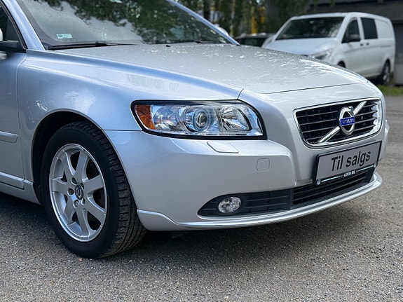 Volvo S40 8 of 30