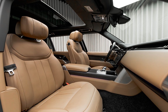 Land Rover Range Rover 19 of 30
