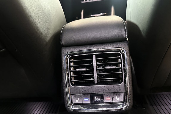 Skoda Enyaq 17 of 21